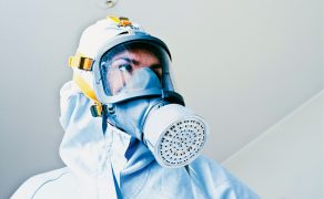 NAR_4_21_warto_wiedziec_BIOTERRORYZM_iStock-94383070