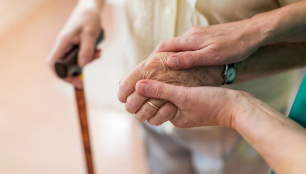 Wizytówki dla pacjentów z demencją pomogą w przyjęciach na SOR
