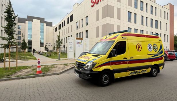 Misja transportowa ratowników medycznych z Mielca – 15 godzin w drodze