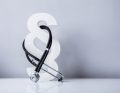 Odmowa wykonania zlecenia lekarskiego przez ratownika medycznego oraz przez przedstawicieli innych zawodów związanych z opieką nad pacjentem – aspekty prawny i praktyczny