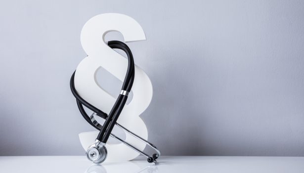Odmowa wykonania zlecenia lekarskiego przez ratownika medycznego oraz przez przedstawicieli innych zawodów związanych z opieką nad pacjentem – aspekty prawny i praktyczny